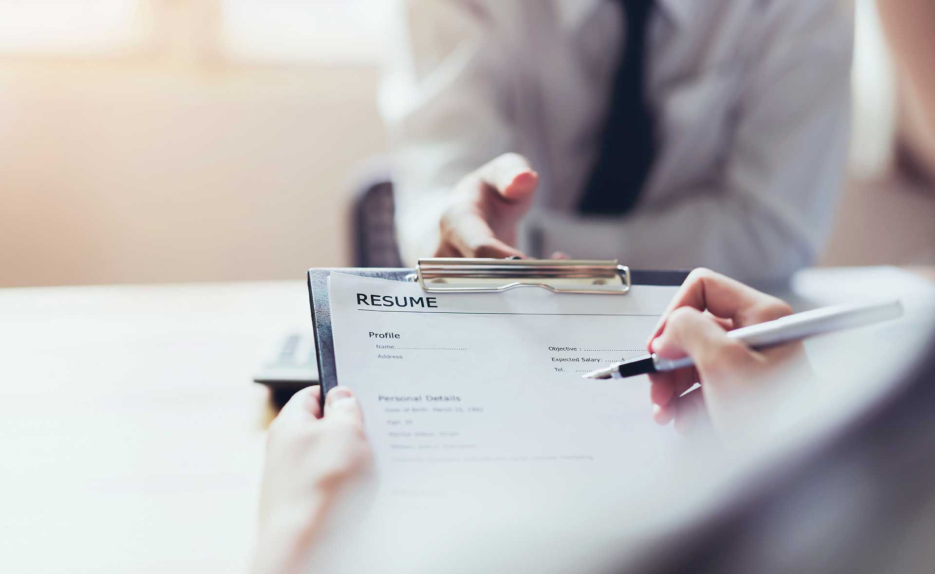 What do Recruiters Really Look for in a Resume.